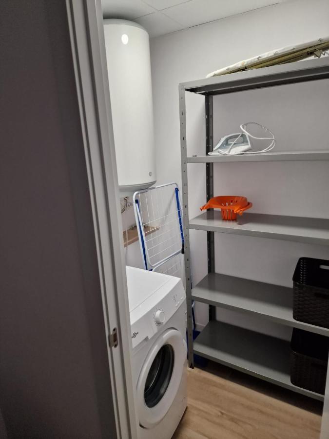Moderno Apartamento Del Arquitecto Lejlighedshotel Valencia Eksteriør billede