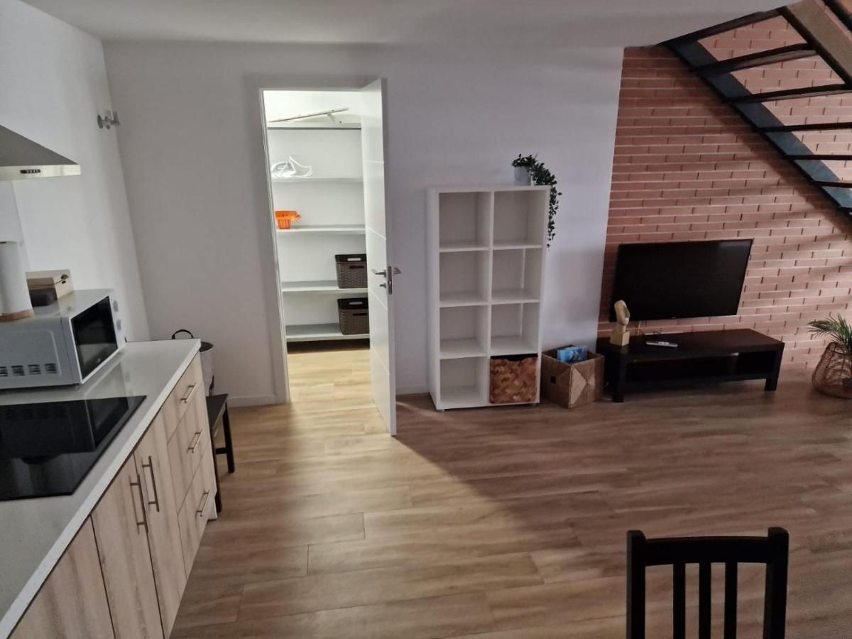 Moderno Apartamento Del Arquitecto Lejlighedshotel Valencia Eksteriør billede