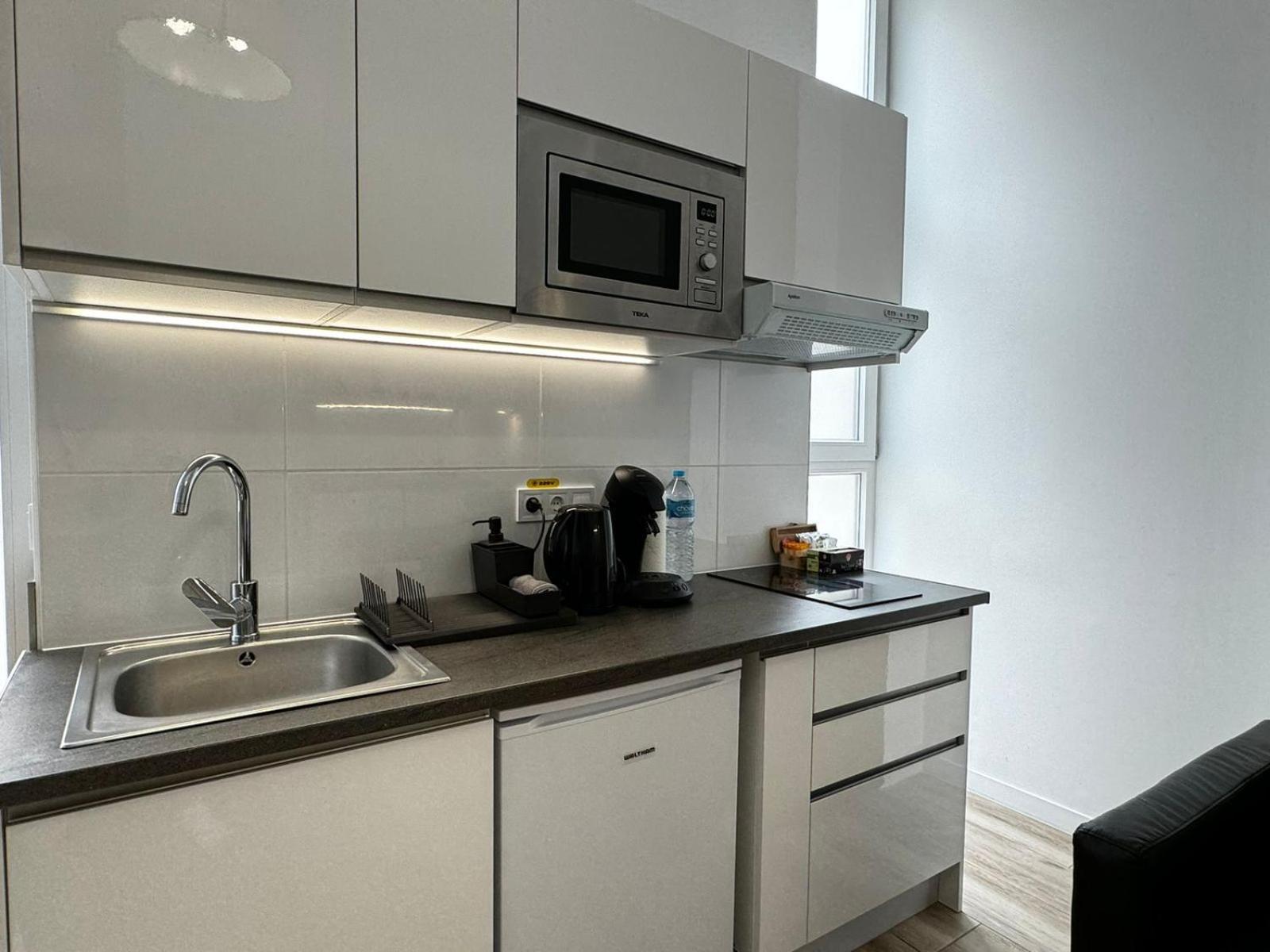 Moderno Apartamento Del Arquitecto Lejlighedshotel Valencia Eksteriør billede