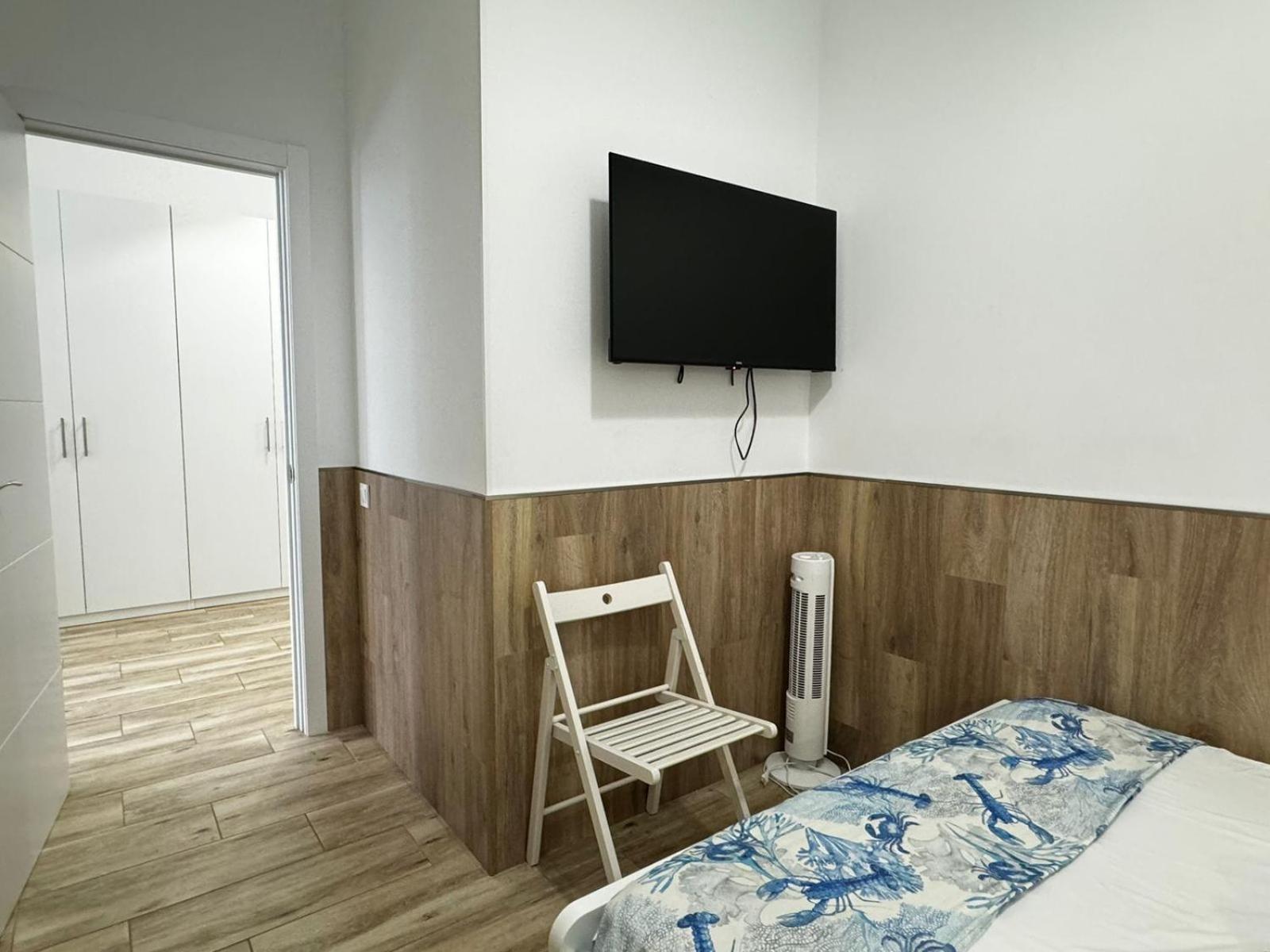 Moderno Apartamento Del Arquitecto Lejlighedshotel Valencia Eksteriør billede