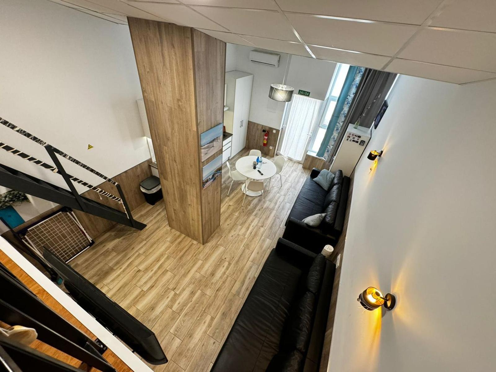 Moderno Apartamento Del Arquitecto Lejlighedshotel Valencia Eksteriør billede